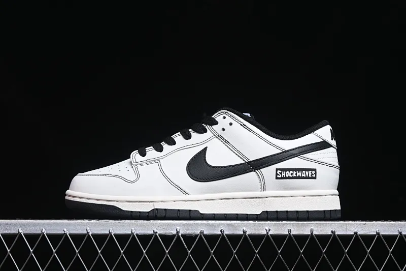 All Categories Nk SB Dunk Series Nk SB Dunk Low High-end Customized Low-top Shoes Nk Dunk Low "Panda" Line Panda Oxidized High Street Trend Retro Low-top Casual Shoes DD1391-100